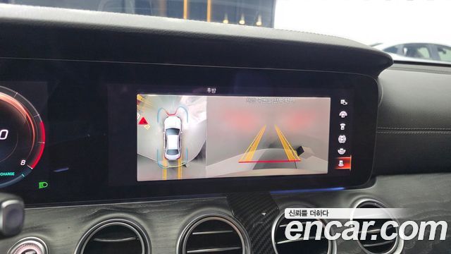 Mercedes-Benz E-Class E350 4MATIC AMG Line