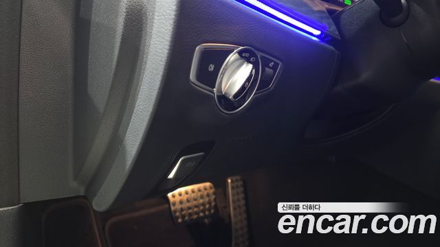 Mercedes-Benz E-Class E350 4MATIC AMG Line