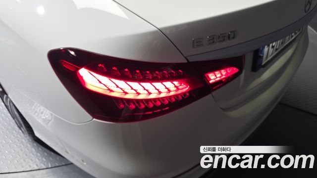 Mercedes-Benz E-Class E350 4MATIC AMG Line