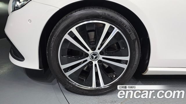 Mercedes-Benz E-Class E250 Avantgarde