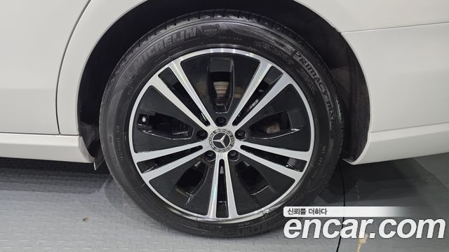 Mercedes-Benz E-Class E250 Avantgarde
