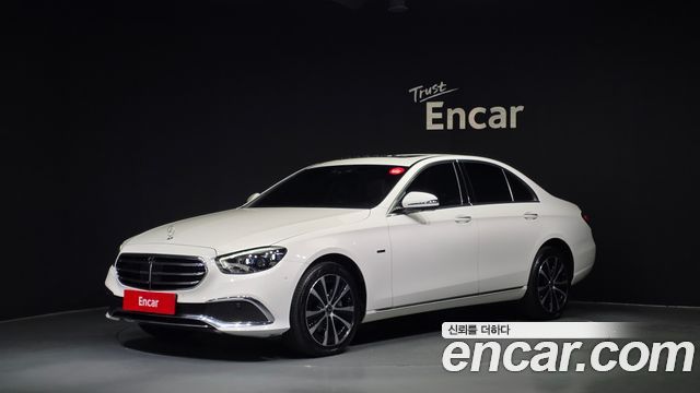 Mercedes-Benz E-Class E300e 4MATIC Exclusive