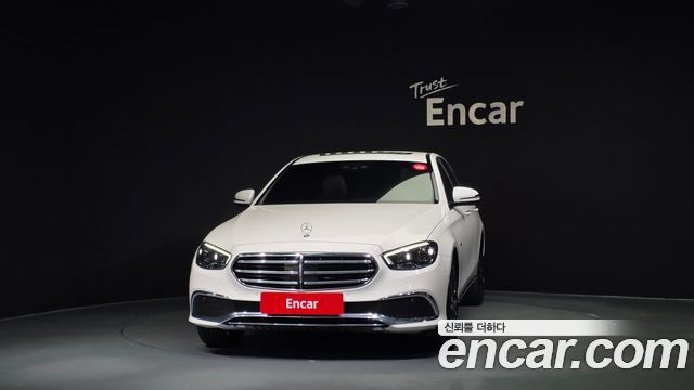Mercedes-Benz E-Class E300e 4MATIC Exclusive