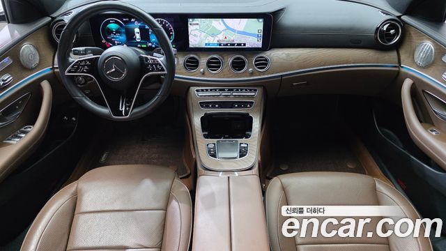 Mercedes-Benz E-Class E300e 4MATIC Exclusive