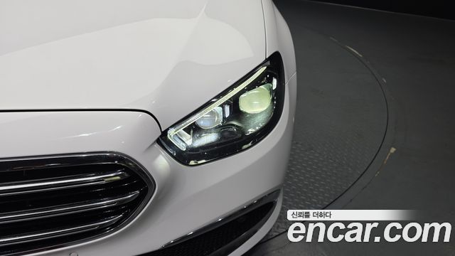 Mercedes-Benz E-Class E300e 4MATIC Exclusive
