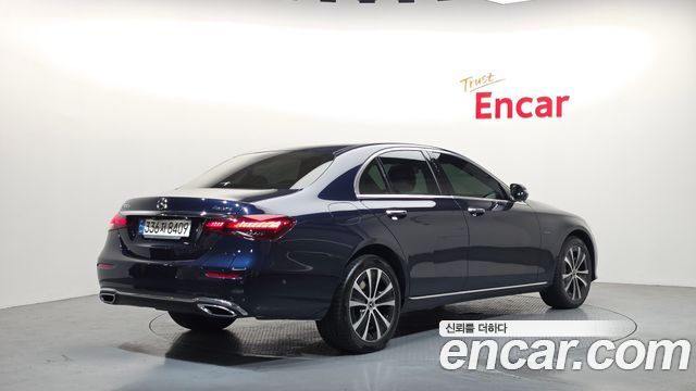 Mercedes-Benz E-Class E300e 4MATIC Exclusive