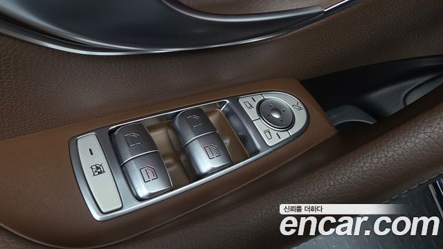 Mercedes-Benz E-Class E300e 4MATIC Exclusive