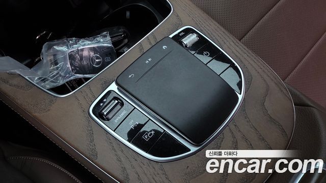 Mercedes-Benz E-Class E300e 4MATIC Exclusive