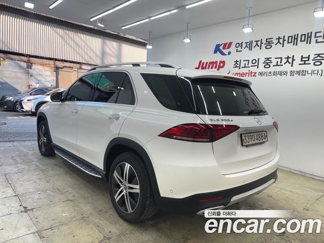 Mercedes-Benz GLE-Class GLE300d 4MATIC