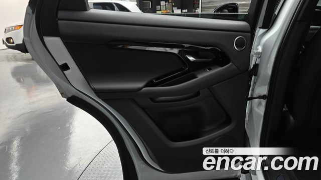 Land Rover Range Rover Evoque P250 Dynamic SE