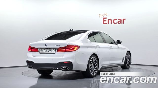 BMW 5-Series 530i M Sport Package Plus