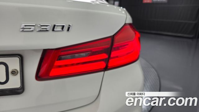 BMW 5-Series 530i M Sport Package Plus
