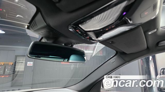 BMW 5-Series 530i M Sport Package Plus