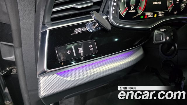Audi Q8 45 TDI Quattro Premium
