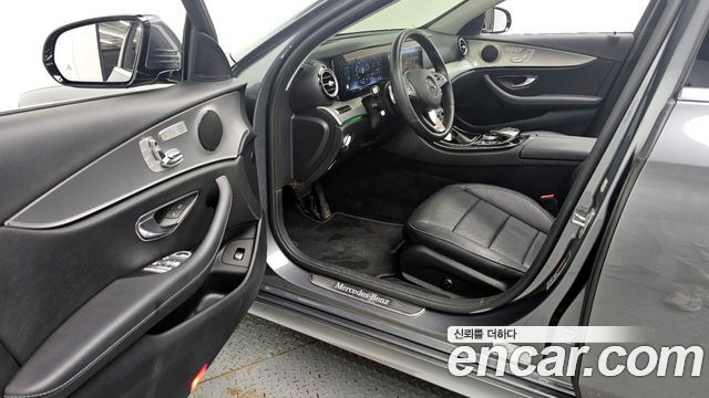 Mercedes-Benz E-Class E300 AMG Line