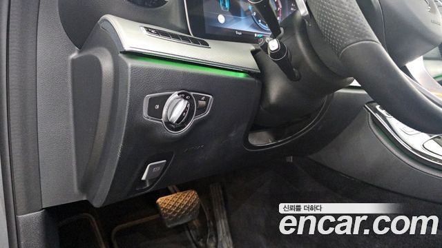 Mercedes-Benz E-Class E300 AMG Line