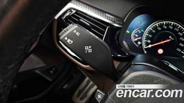 BMW 5-Series 530i M Sport Package Plus