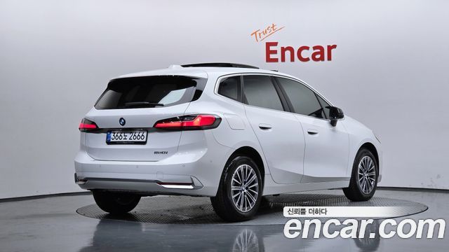 BMW 2-Series 220i Luxury