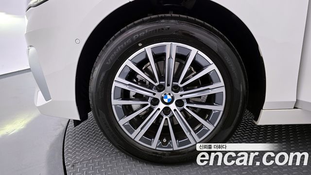 BMW 2-Series 220i Luxury