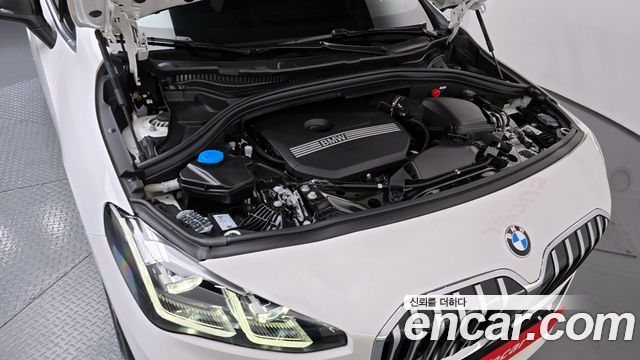 BMW 2-Series 220i Luxury