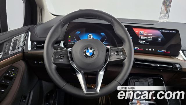 BMW 2-Series 220i Luxury