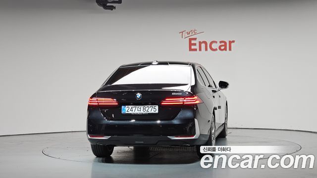 BMW 5-Series 520i
