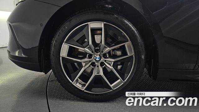 BMW 5-Series 520i