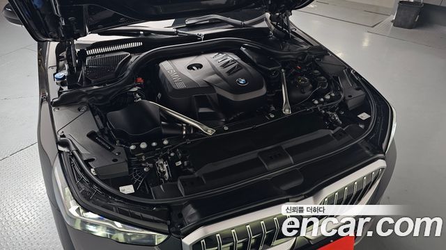 BMW 5-Series 520i