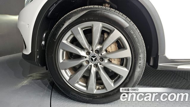 Mercedes-Benz GLC-Class GLC350e 4MATIC