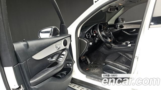 Mercedes-Benz GLC-Class GLC350e 4MATIC