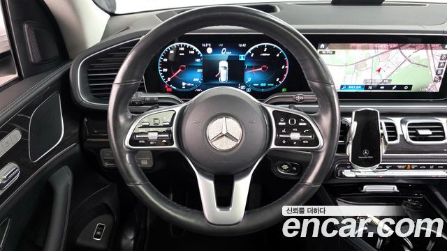 Mercedes-Benz GLE-Class GLE300d 4MATIC