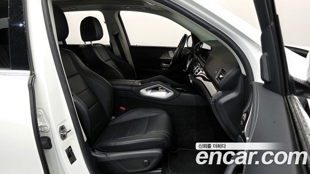 Mercedes-Benz GLE-Class GLE300d 4MATIC