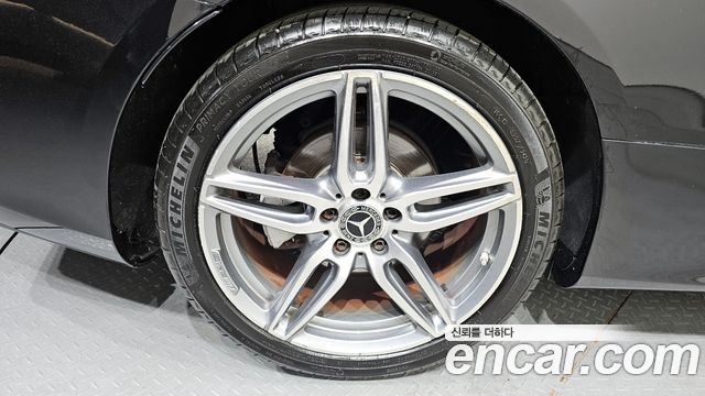 Mercedes-Benz E-Class E220d Coupe