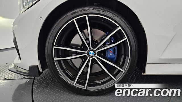 BMW 3-Series 330i M Sport