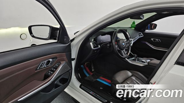 BMW 3-Series 330i M Sport