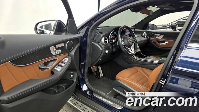 Mercedes-Benz GLC-Class GCL300 4MATIC Coupe