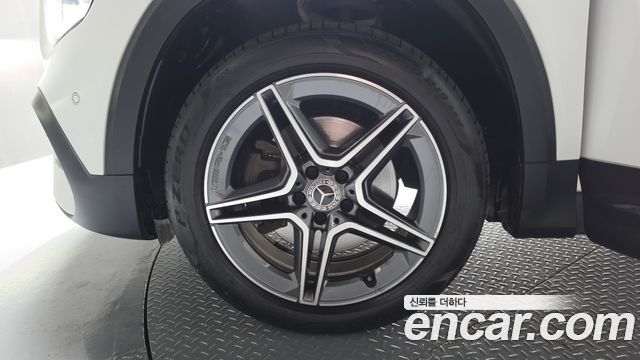 Mercedes-Benz GLB-Class GLB250 4MATIC