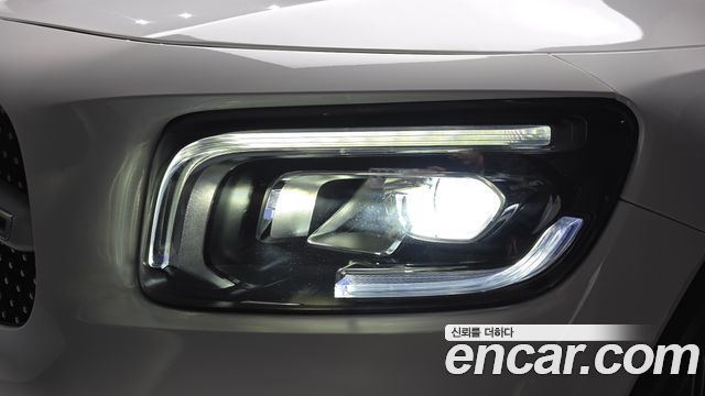 Mercedes-Benz GLB-Class GLB250 4MATIC