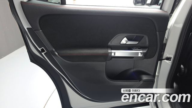 Mercedes-Benz GLB-Class GLB250 4MATIC