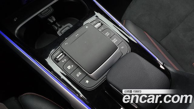 Mercedes-Benz GLB-Class GLB250 4MATIC