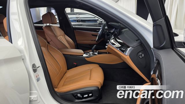 BMW 5-Series 520i M Sport
