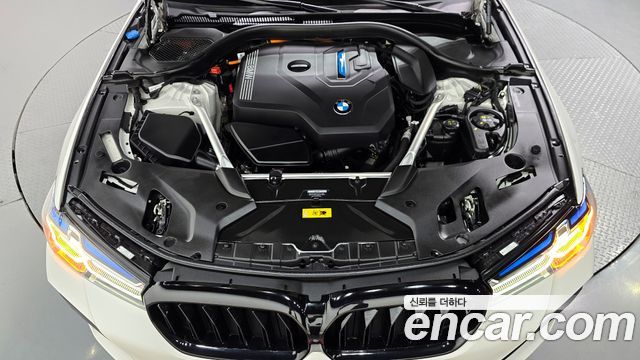 BMW 5-Series 530e M Sport
