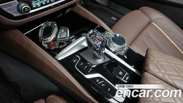 BMW 5-Series 530e M Sport