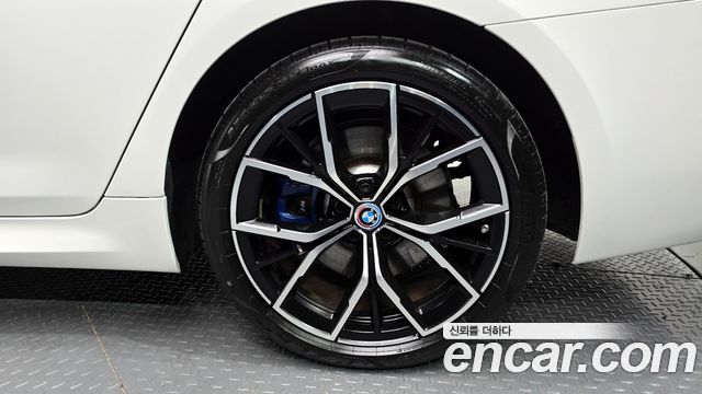 BMW 5-Series 530e M Sport