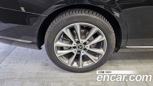 Mercedes-Benz E-Class E220d 4MATIC Exclusive