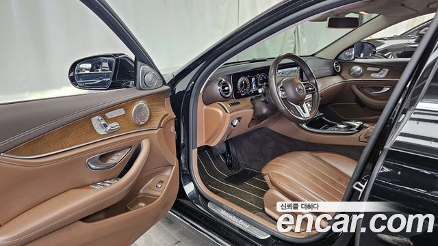 Mercedes-Benz E-Class E220d 4MATIC Exclusive