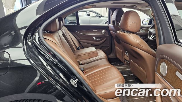 Mercedes-Benz E-Class E220d 4MATIC Exclusive