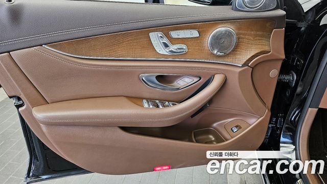 Mercedes-Benz E-Class E220d 4MATIC Exclusive