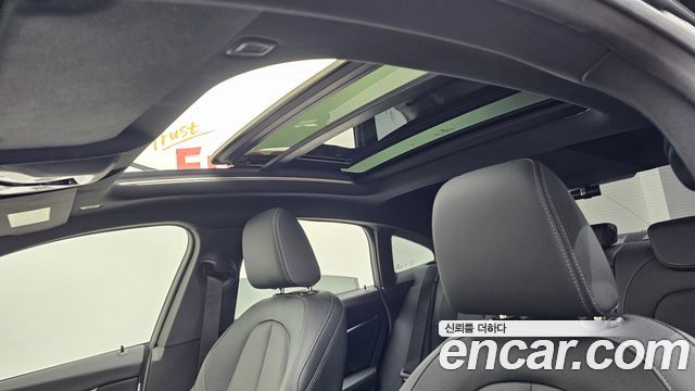 BMW 2-Series 220i M Sports