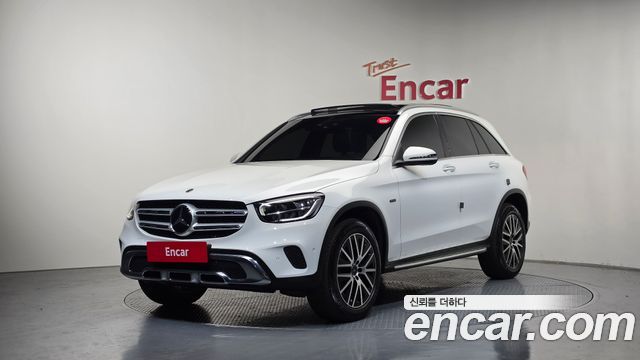 Mercedes-Benz GLC-Class GLC300e 4MATIC